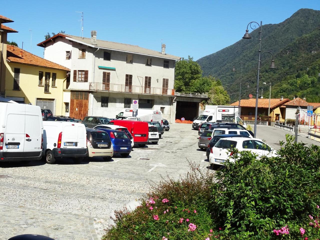 Antica Molina Aparthotel Faggeto Lario Exterior photo